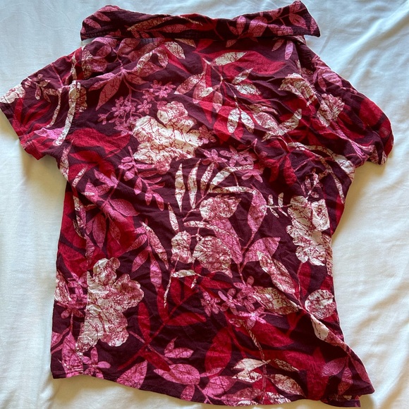 Red Floral Button-Down Blouse - Picture 3 of 3